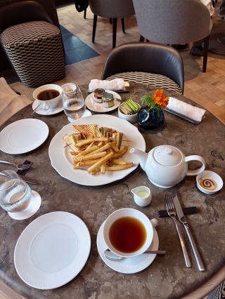 ジャヌ東京「ジャヌ ラウンジ＆ガーデンテラス」